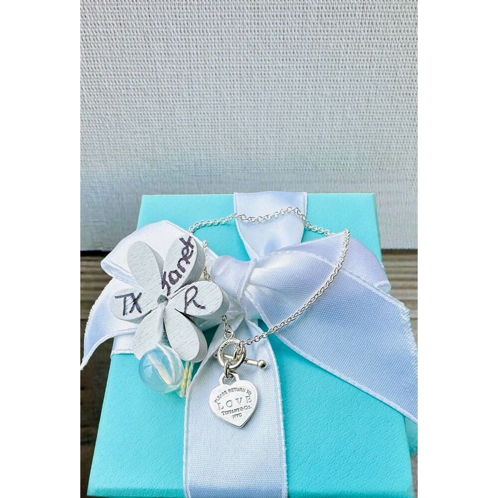 SOLD Return to Tiffany Co. Love Blue Enamel Heart Tag Toggle Bracelet, 6.75" - Picture 4 of 7